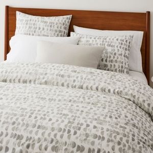 West Elm KING Duvet Cover, Shams (Standard and Euro) -Organic Half Moon